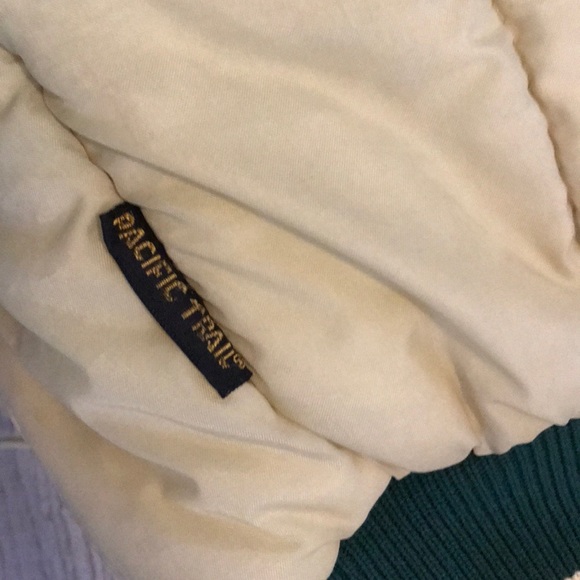 Vintage Puffer Jacket - Picture 5 of 6